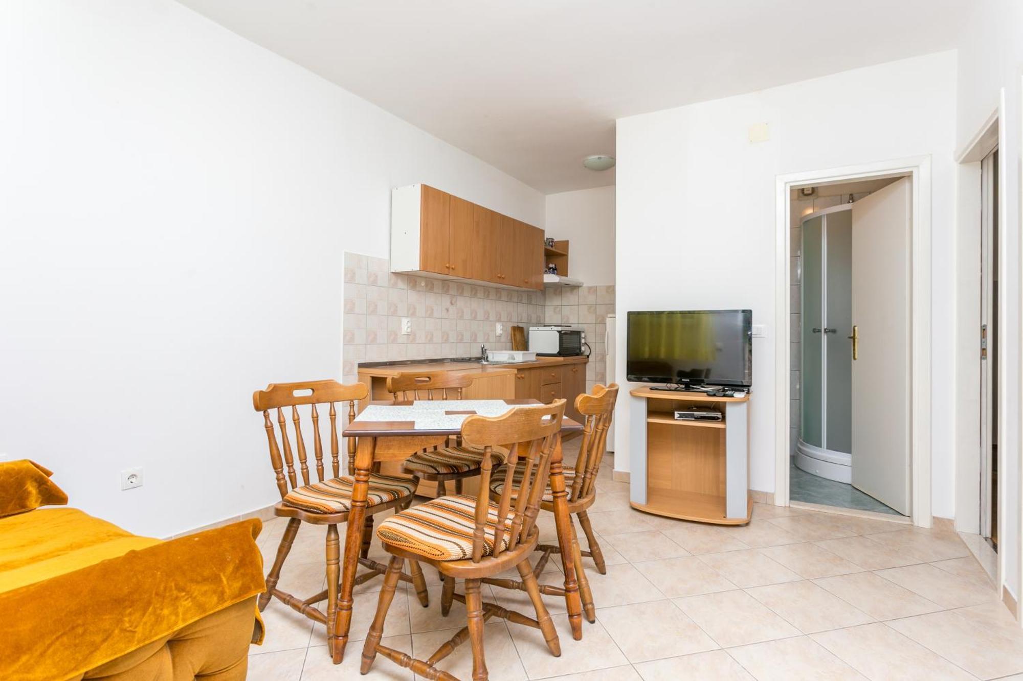 Apartments By The Sea Brela, Makarska - 18356 Cameră foto